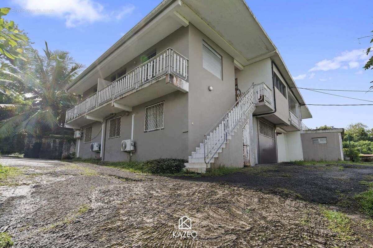 Appartement à RIVIERE-SALEE