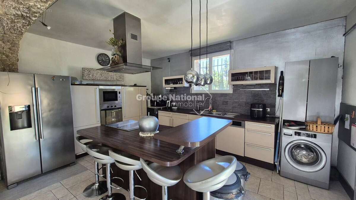 Courthezon - ensemble immobilier de 385 m² en campagne - photo 27