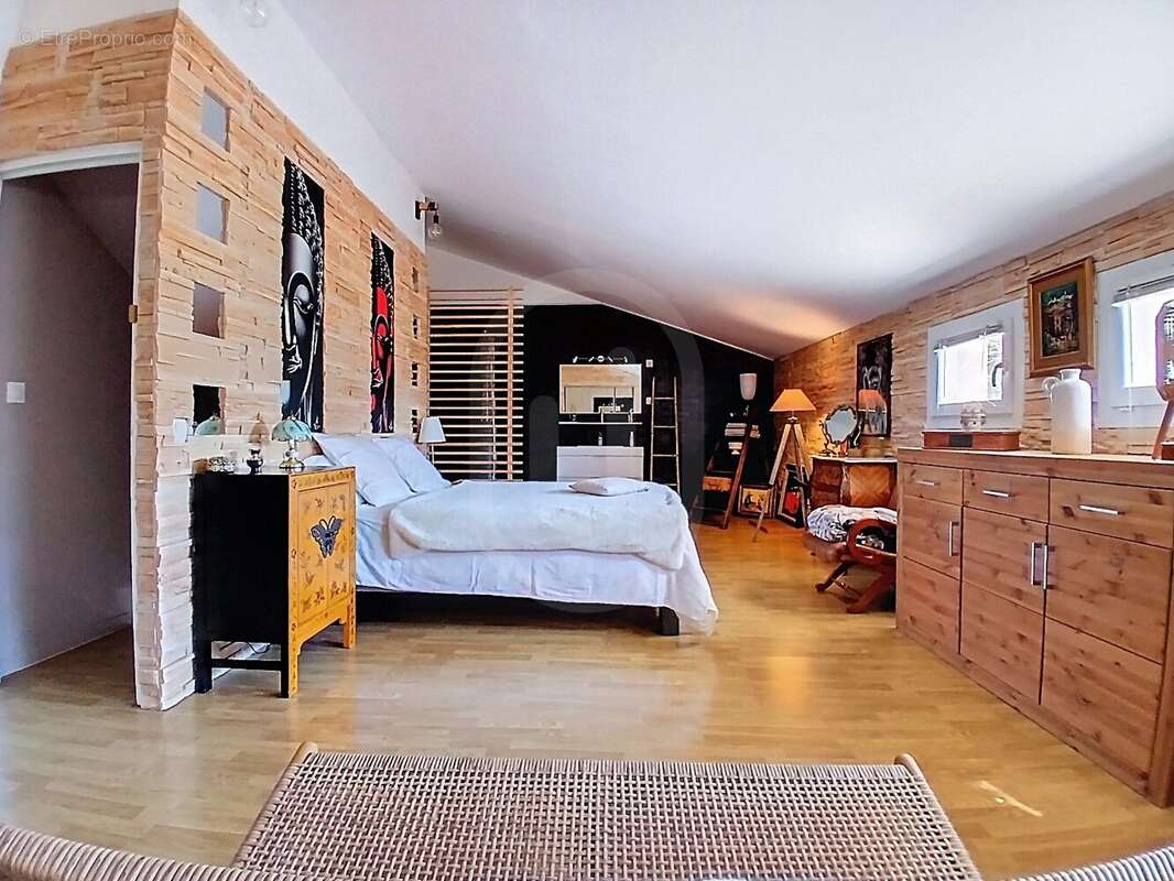 Maison à FRONTIGNAN