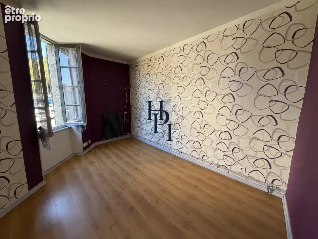 VENTE Appartement avec balcon, cave et grenier, centre-ville, Saint-Affrique - photo 7