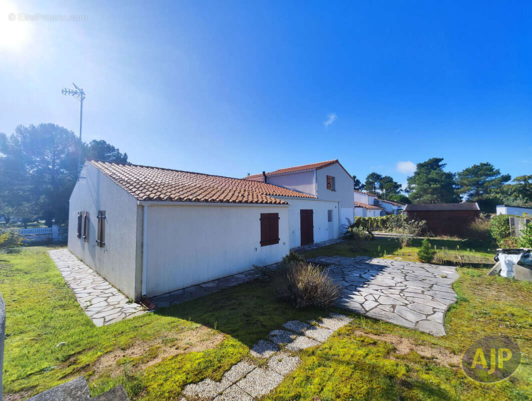 Maison à L&#039;AIGUILLON-SUR-MER