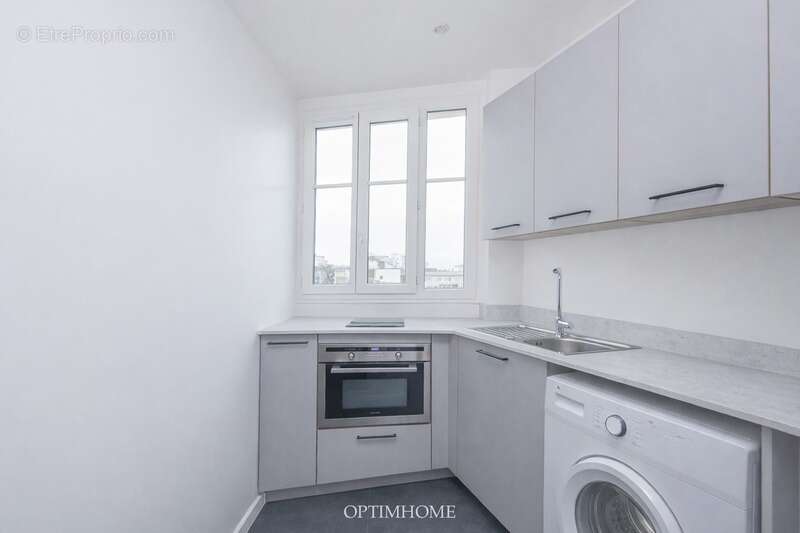 Appartement à LES LILAS