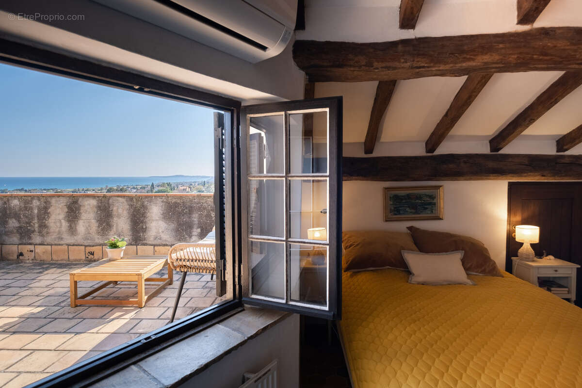Maison à CAGNES-SUR-MER