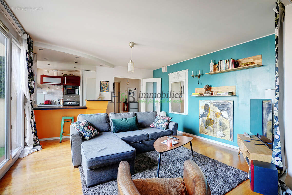 Appartement à AUBERVILLIERS