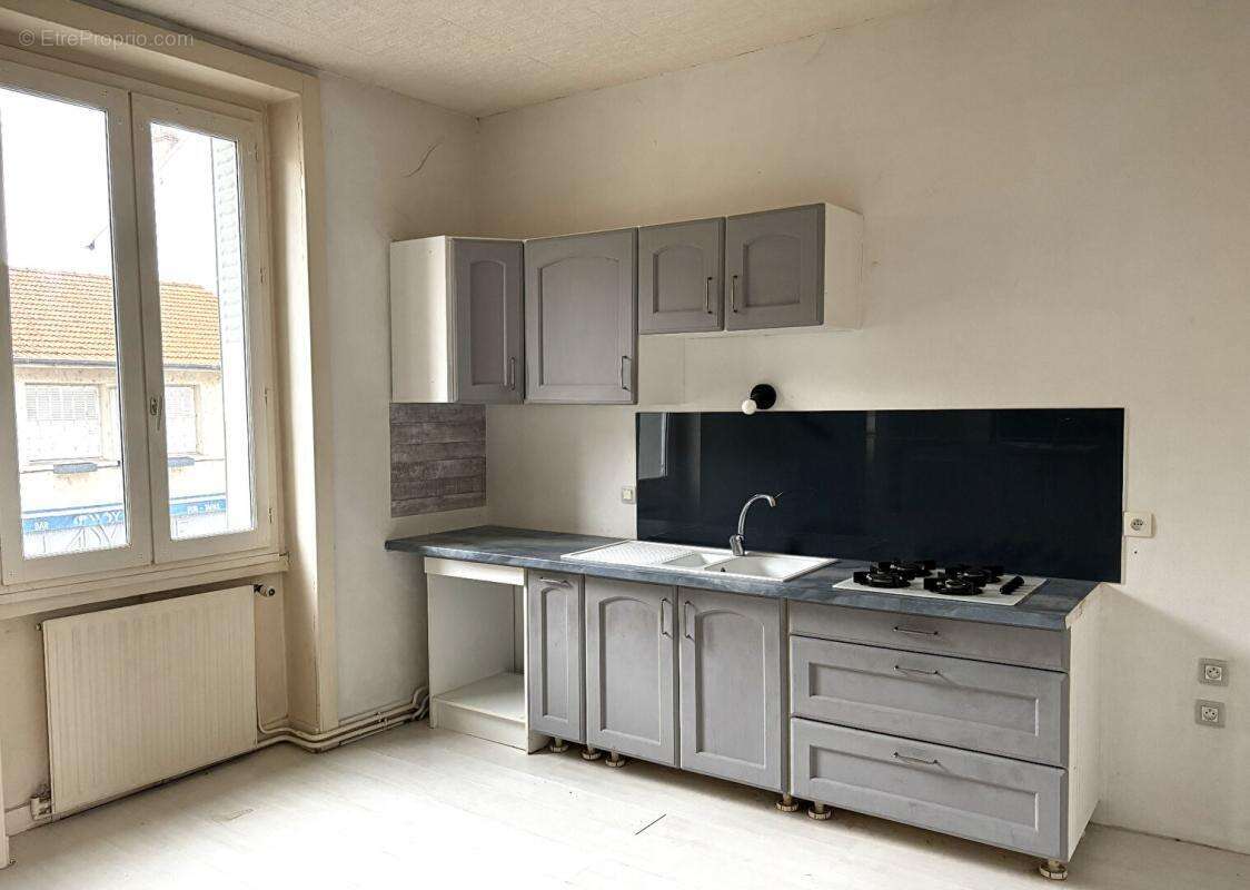 Appartement Montrond Les Bains 3 pièce(s) 80.760 m2 - photo 3