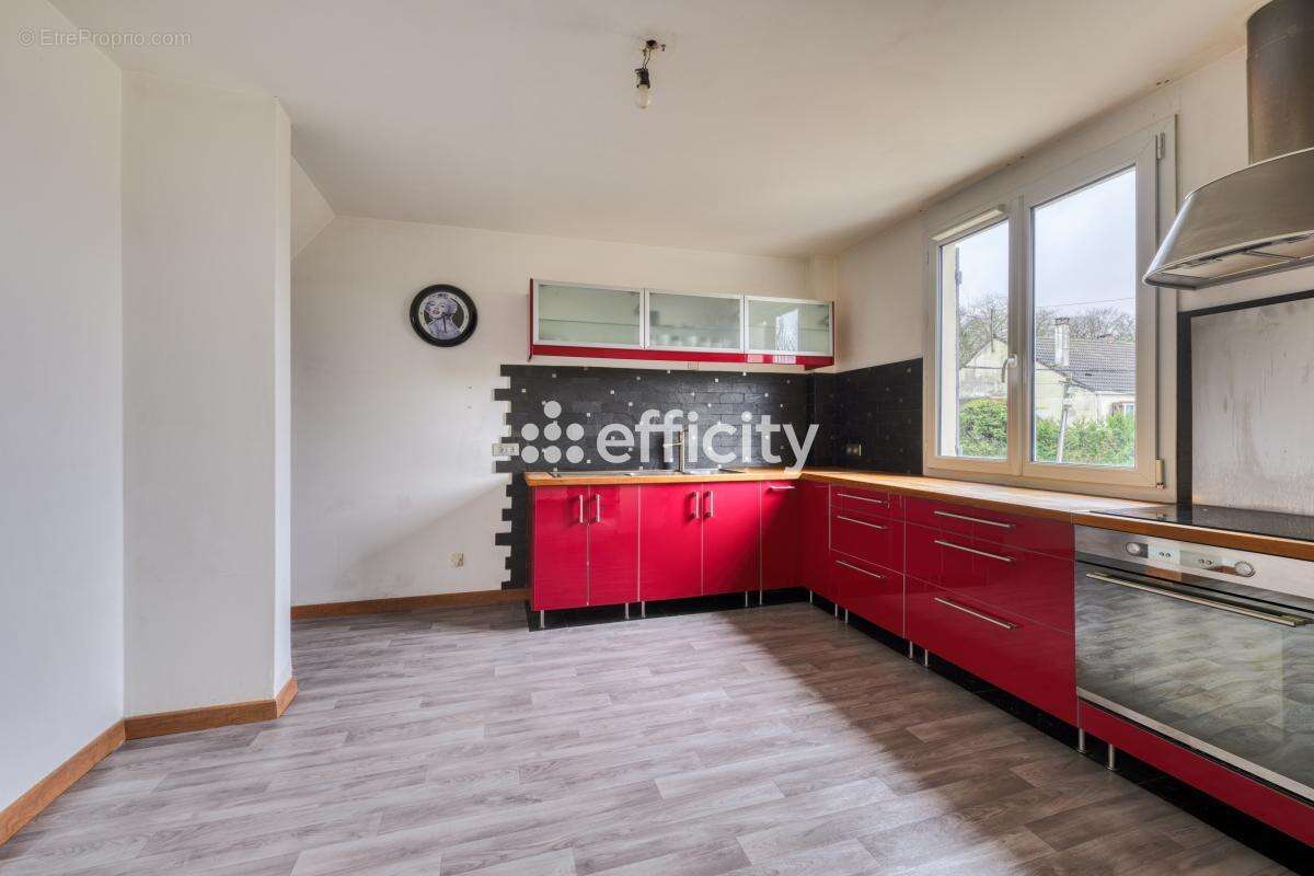 Appartement à MONTGE-EN-GOELE