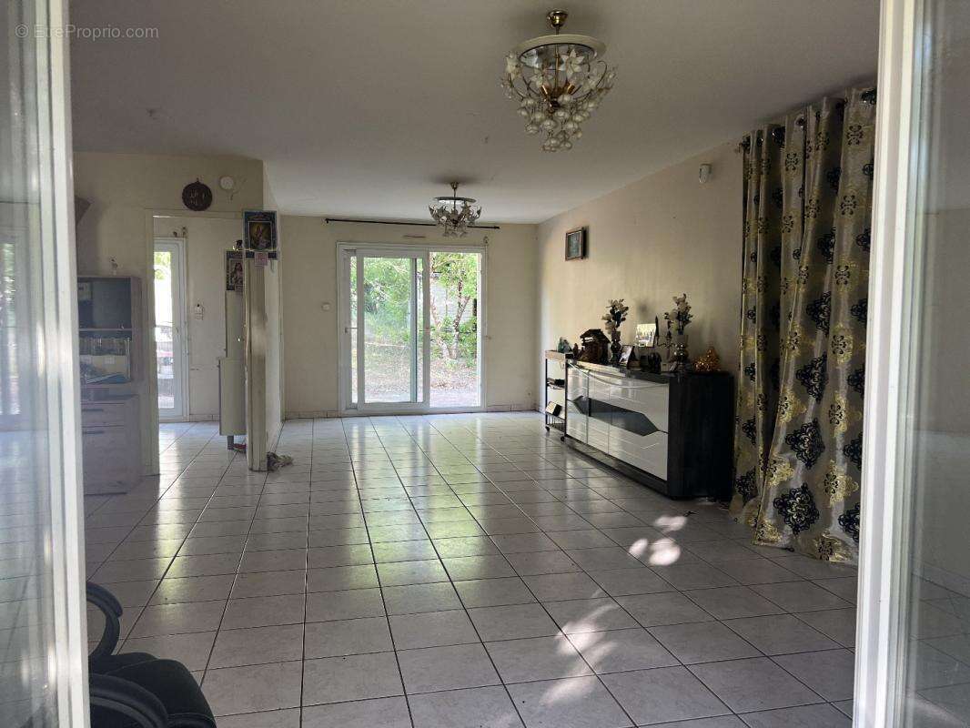 Maison à CHATELLERAULT