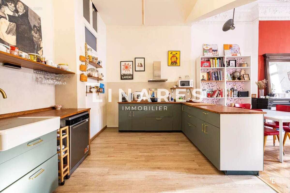 Appartement à MARSEILLE-1E