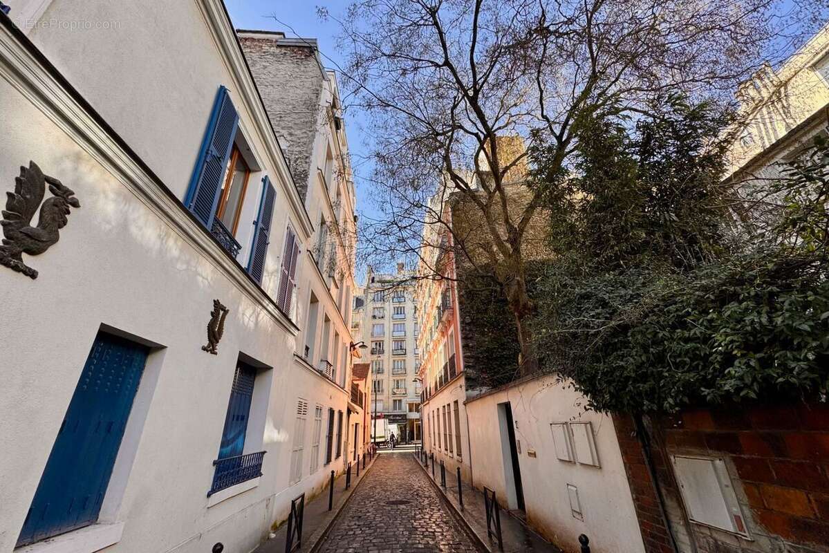 Maison à PARIS-14E