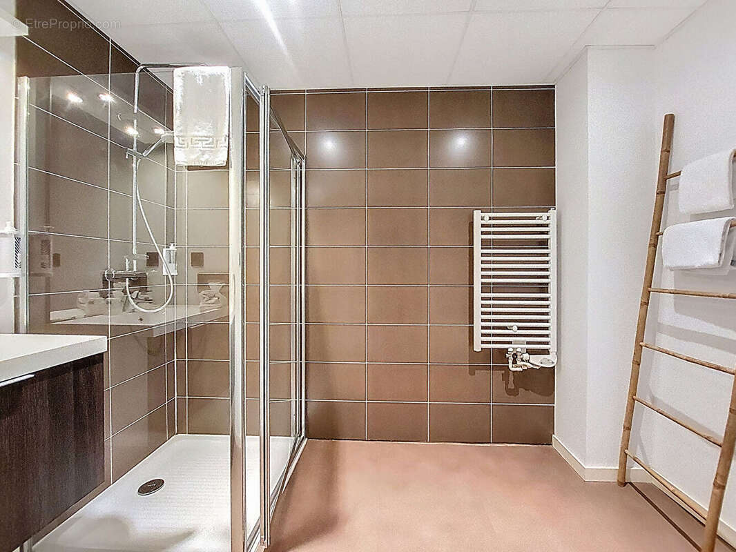 CARQUEFOU MAUBREUIL Appartement Studio meublé de 27 m² pour investissement locatif - photo 4