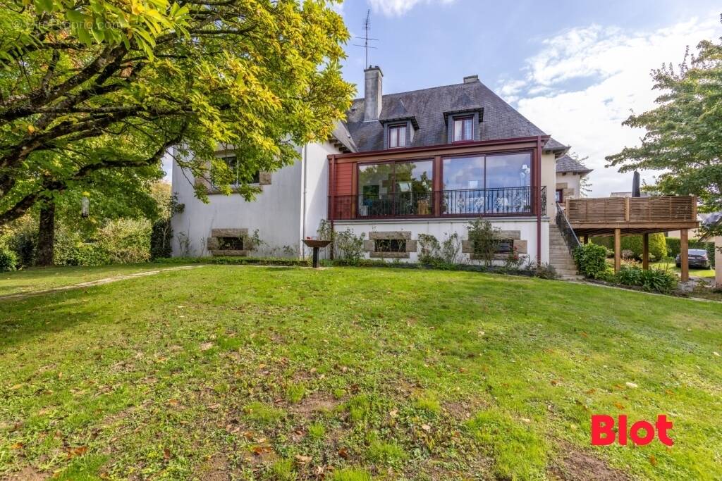 Maison à FOUGERES