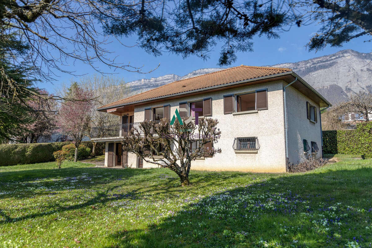 Maison à SAINT-ISMIER