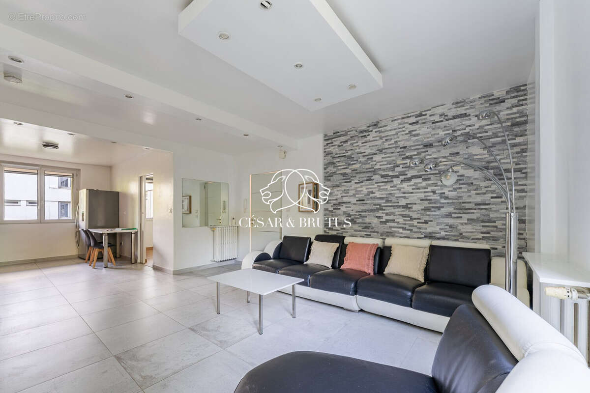 Appartement à LYON-9E