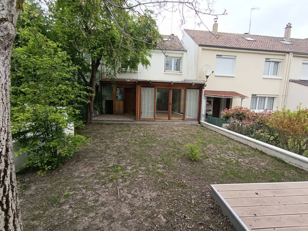Maison à BURES-SUR-YVETTE