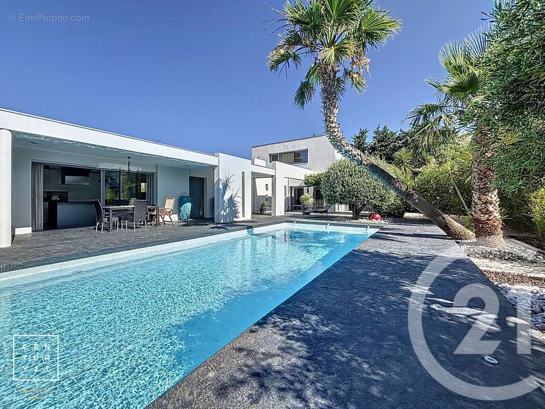 Maison à SAINT-FELIU-D&#039;AVALL