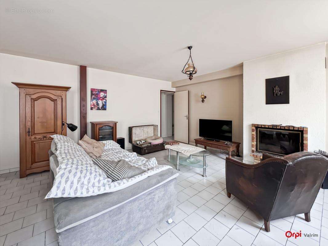 Maison à LA FERTE-SAINT-CYR
