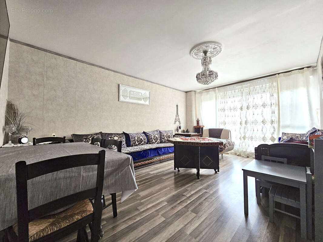 Appartement à EVRY
