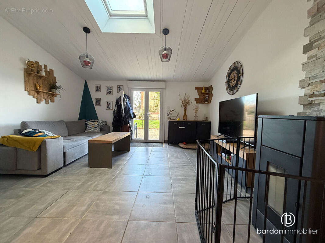 Maison à BOIS-DE-CENE