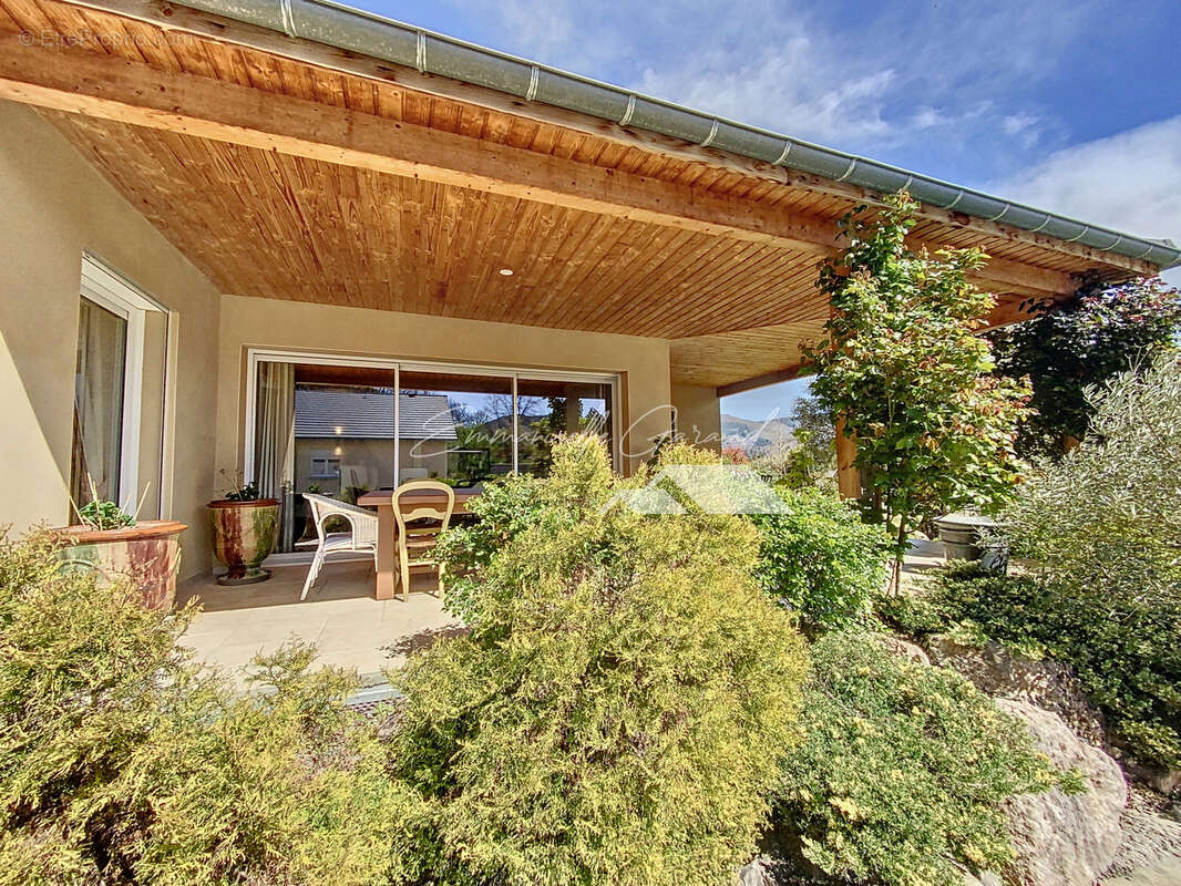 Maison à SAINT-JEAN-DU-BRUEL