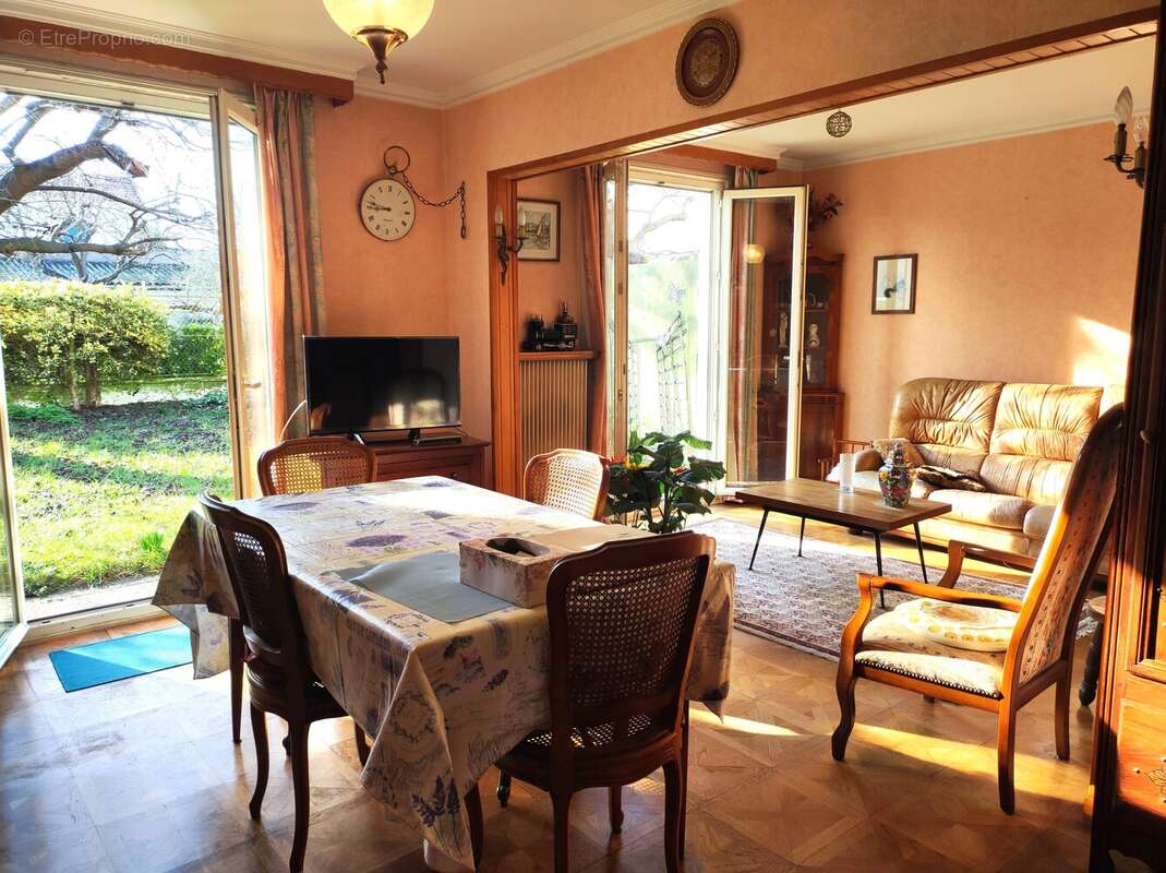 Maison à VILLETANEUSE