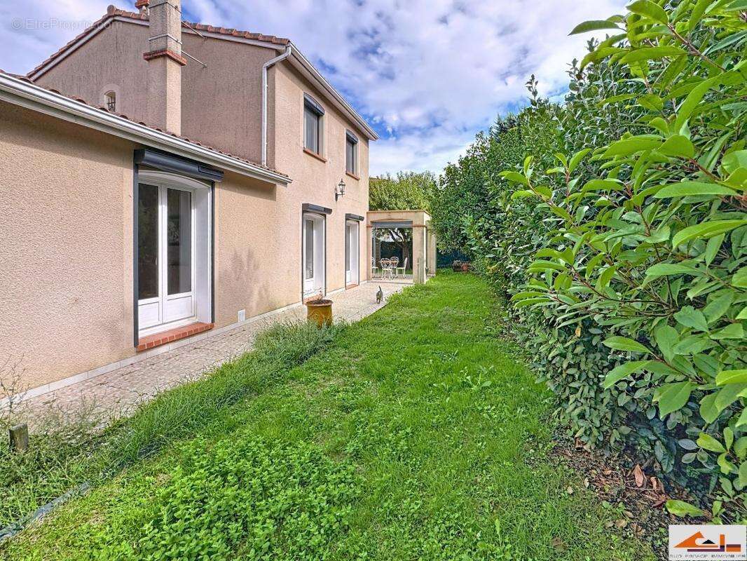 Maison à RAMONVILLE-SAINT-AGNE