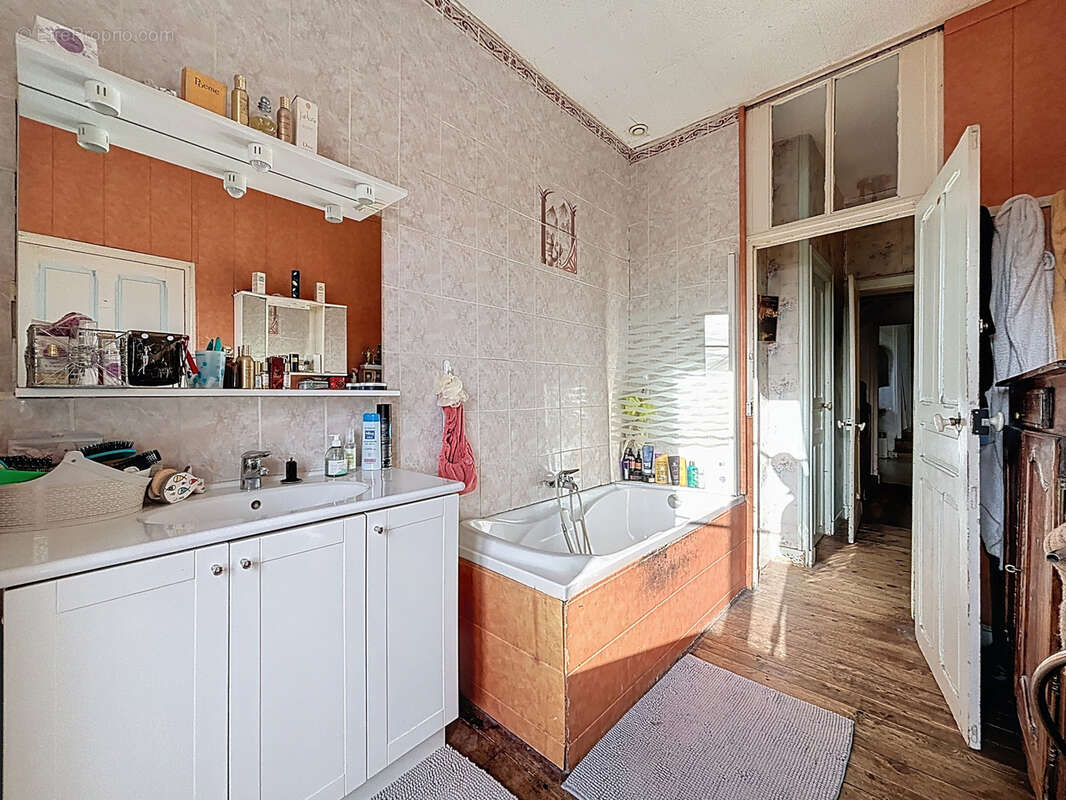 Maison à OSMANVILLE