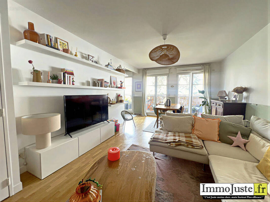 Appartement à SAINT-CYR-L'ECOLE