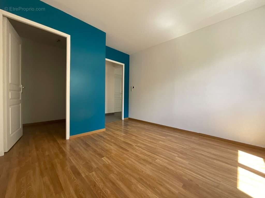 Villars centre - Appartement T3 - photo 6