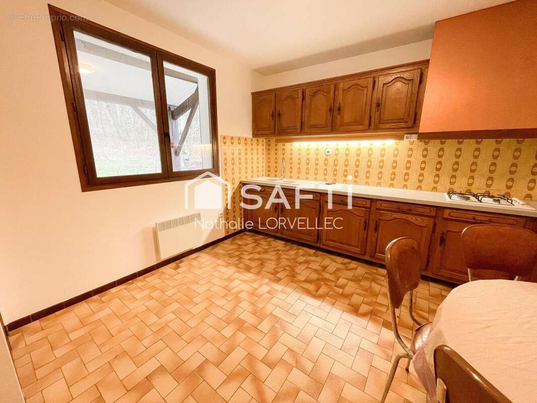 Photo 8 - Maison à SAINTE-COLOMBE-EN-BRUILHOIS