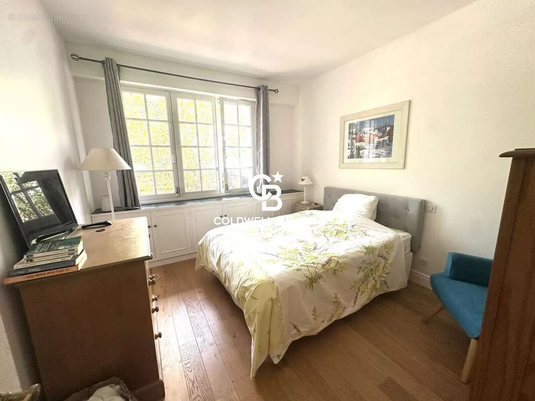 Maison bourgeoise  250 M2 quartier Charmettes - photo 23