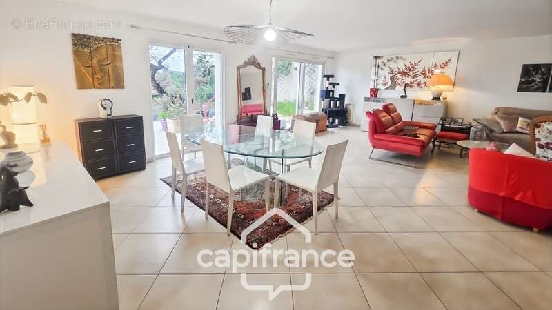 Appartement à HYERES