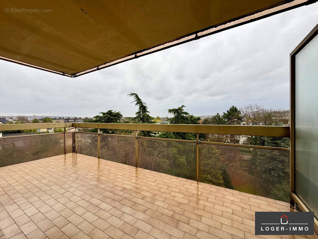 Appartement à LE PERREUX-SUR-MARNE