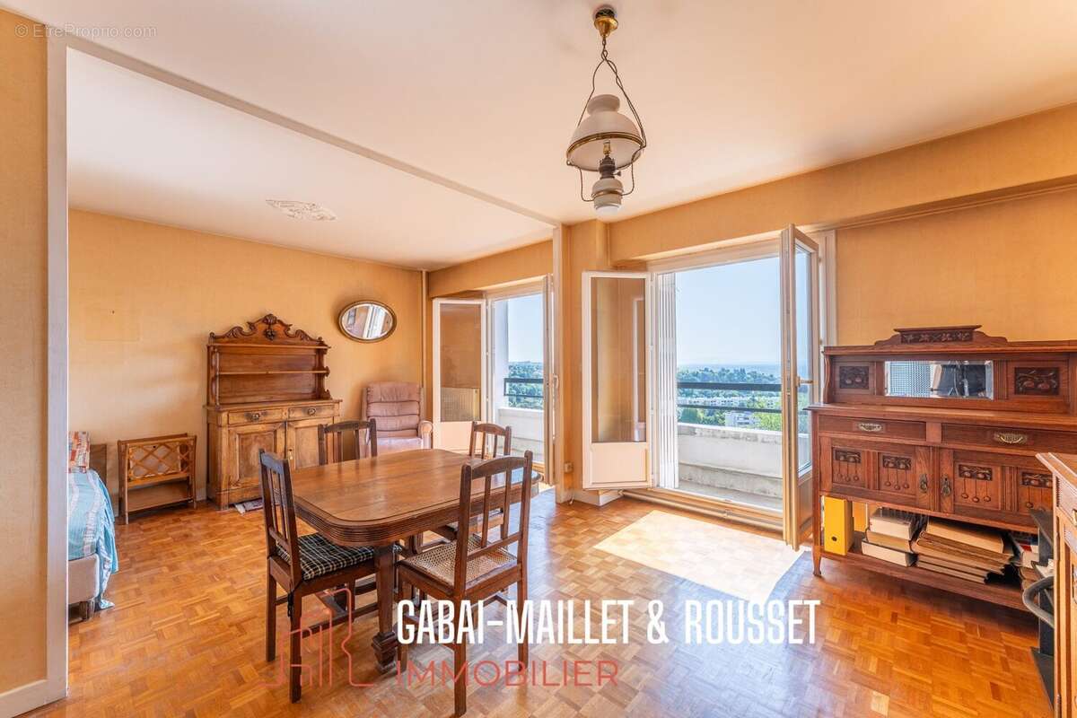 Appartement 90 m² à Caluire-Et-Cuire  - photo 3