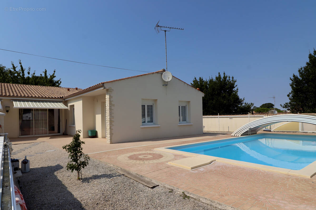 Maison à MESCHERS-SUR-GIRONDE