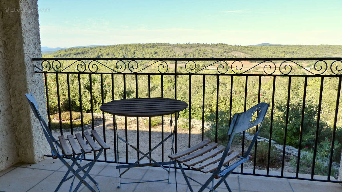 Maison à TAVERNES