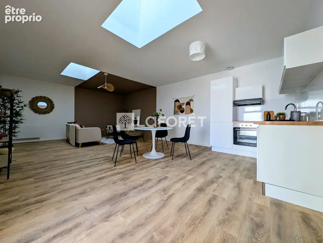 Appartement rénové, 3 chambres, copro à faibles charges - photo 2