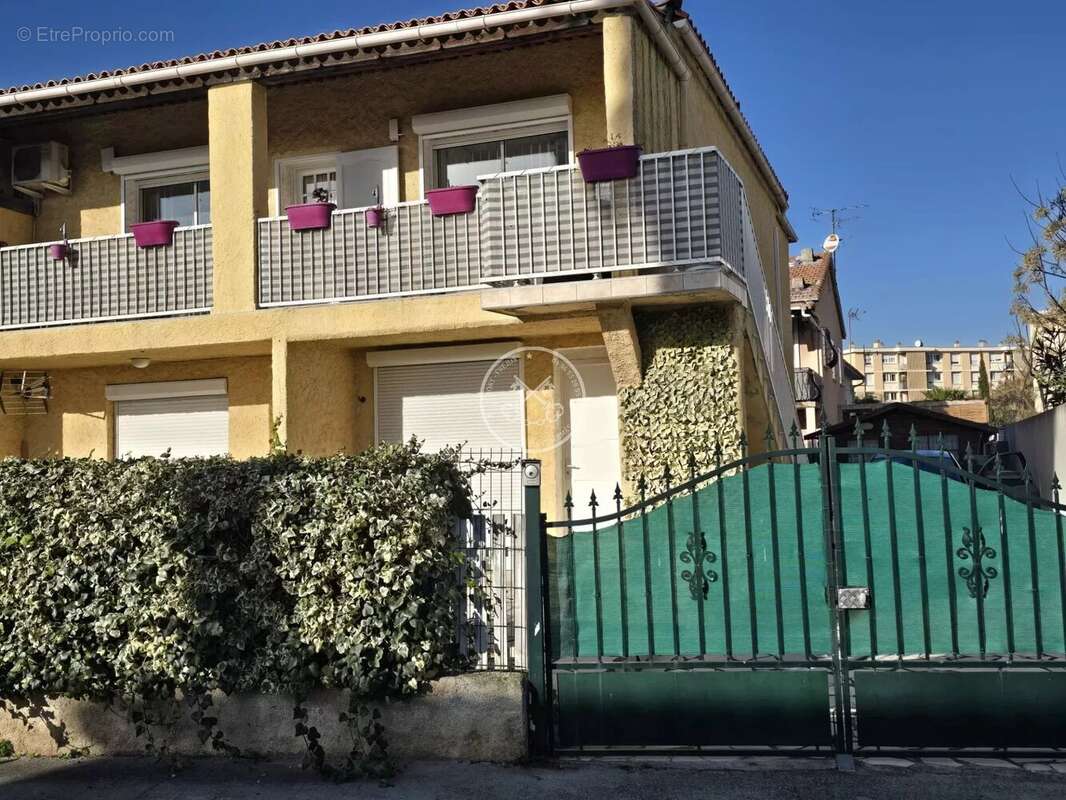 Appartement à FREJUS