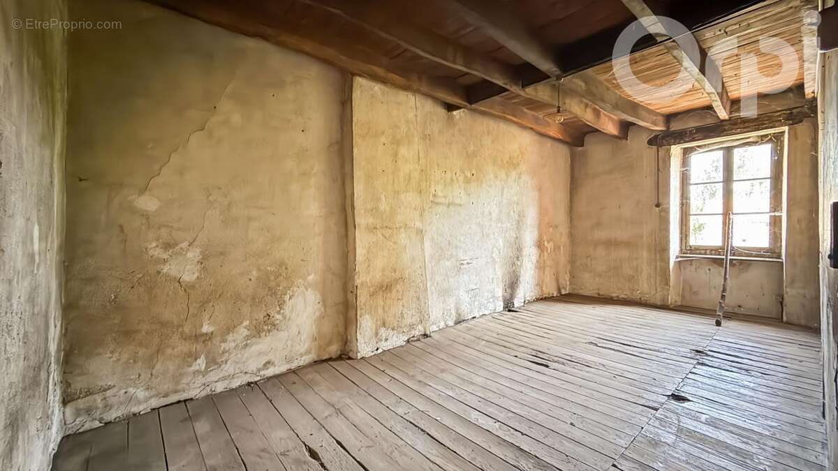  Maison à rénover avec ses 3 granges - photo 15
