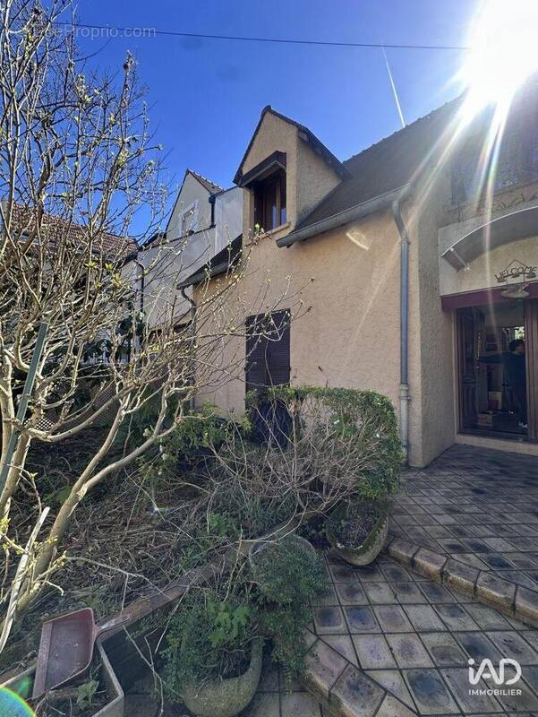 Photo 1 - Maison à BRY-SUR-MARNE