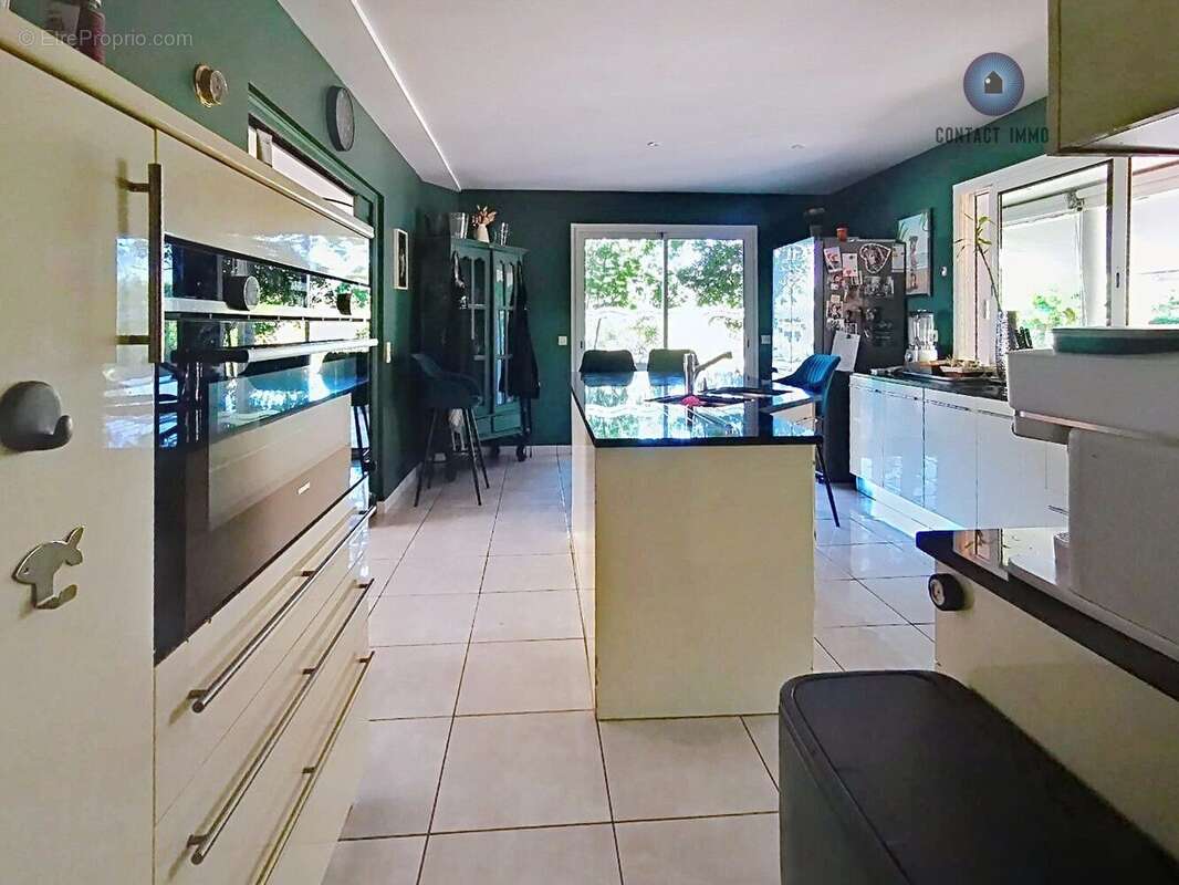 Maison à VARETZ