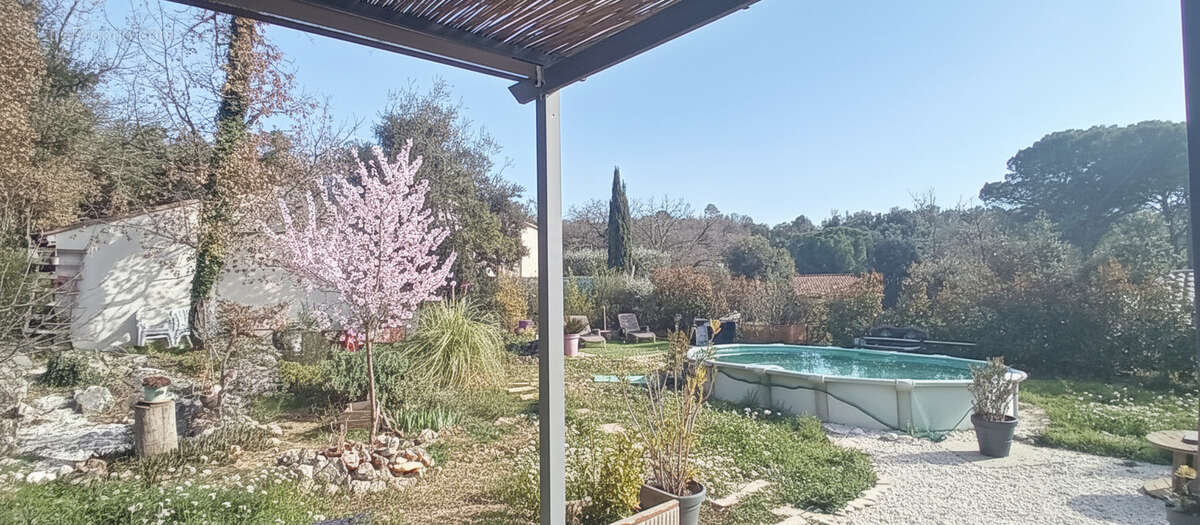 Maison à CAMPS-LA-SOURCE