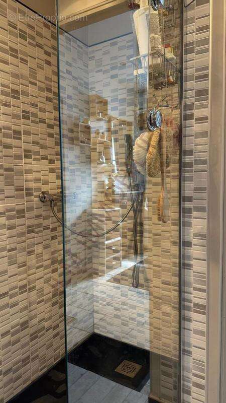 Maison à SAINT-BRIS-LE-VINEUX