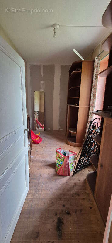 Maison Entre Villers Cotterets et Soissons de 6 pièce(s) 265 m2 - photo 7