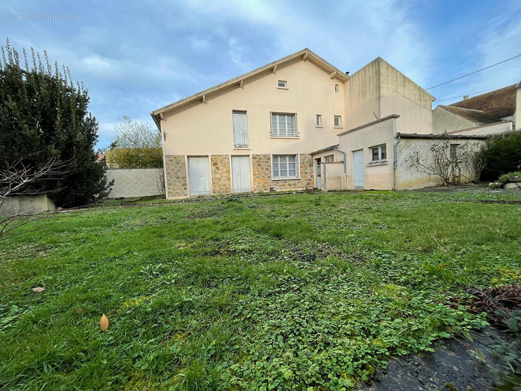 Maison à LA FERTE-SOUS-JOUARRE