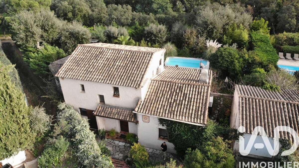 Photo 2 - Maison à GASSIN