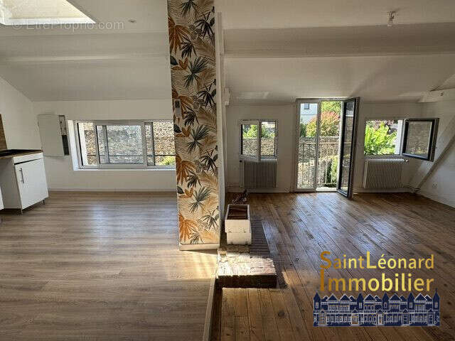Appartement à FOUGERES