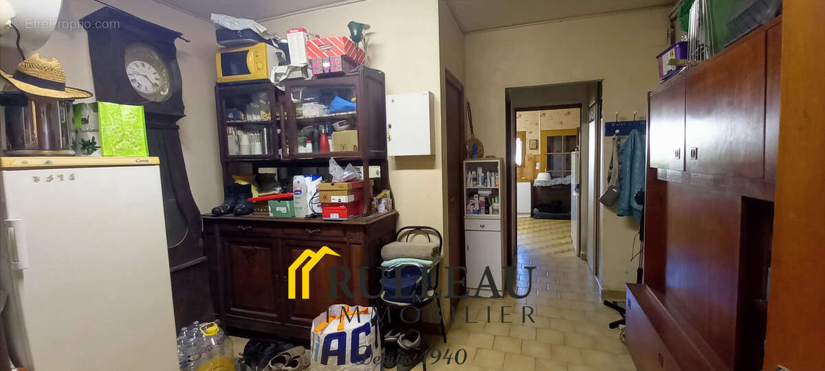 Maison de 186 m2 avec grand terrain de 3 369 m2 à Cartelègue proche des commodités - photo 8