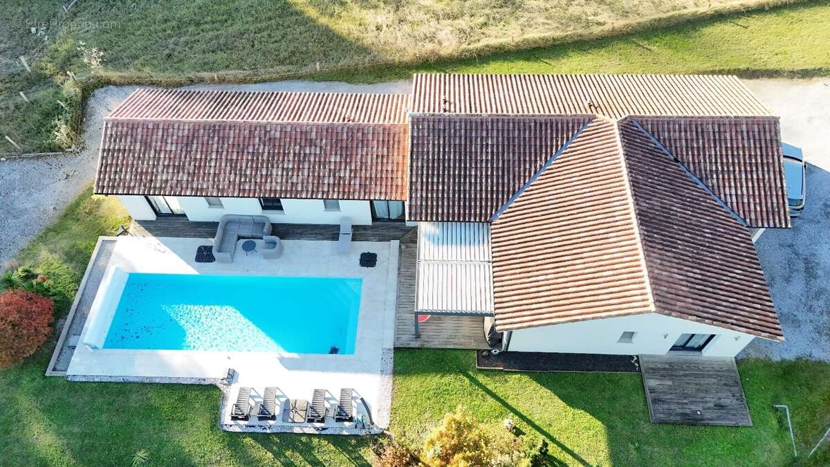 Maison à PEYREHORADE