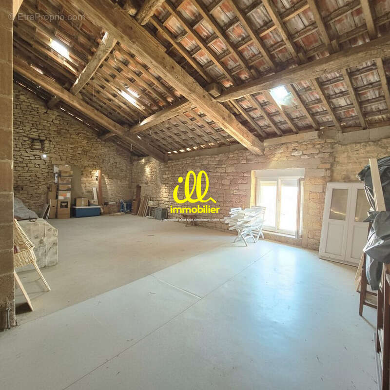 Maison 128 m² à Amblimont  - photo 6
