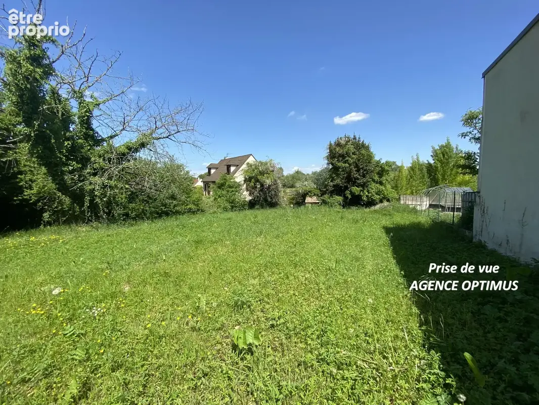 A vendre : terrain constructible de 770m2 à villeneuve la guyard - photo 3
